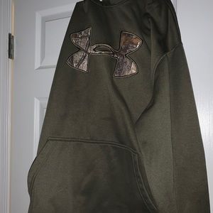 under armor sweatshirt